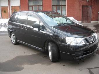 2002 Nissan Liberty Pictures