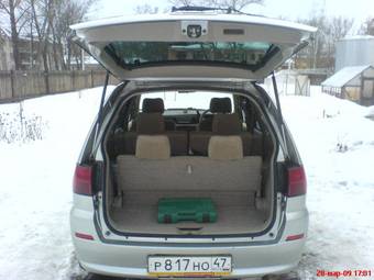 2002 Nissan Liberty Pictures