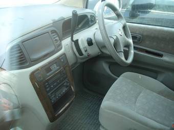 2002 Nissan Liberty Photos