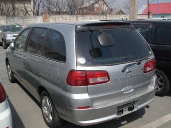 2002 Nissan Liberty Pictures