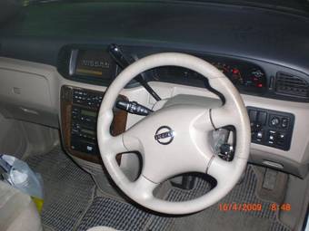 2002 Nissan Liberty Images