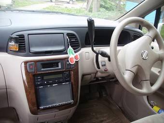 2002 Nissan Liberty Photos