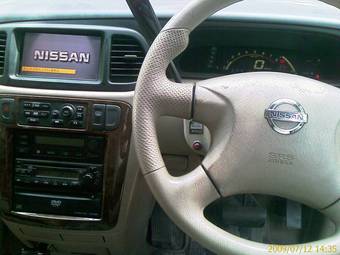 2002 Nissan Liberty Photos