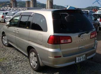 2002 Nissan Liberty Pictures