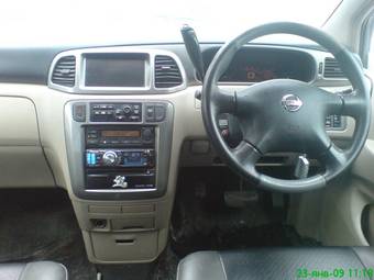 2002 Nissan Liberty Photos