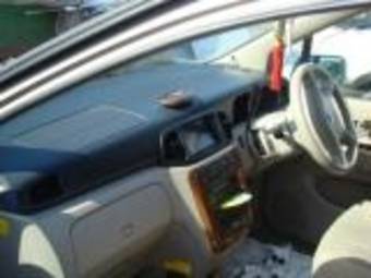2002 Nissan Liberty Photos