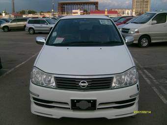 2002 Nissan Liberty Pictures