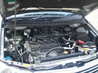 2002 Nissan Liberty Pictures
