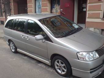 2002 Nissan Liberty Wallpapers