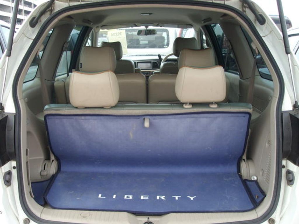 2003 Nissan Liberty