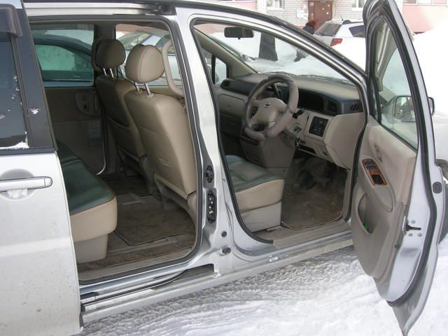 2003 Nissan Liberty