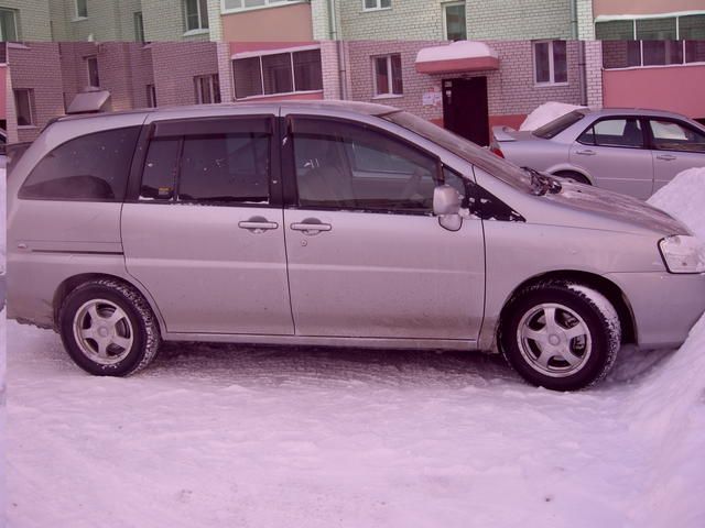 2003 Nissan Liberty