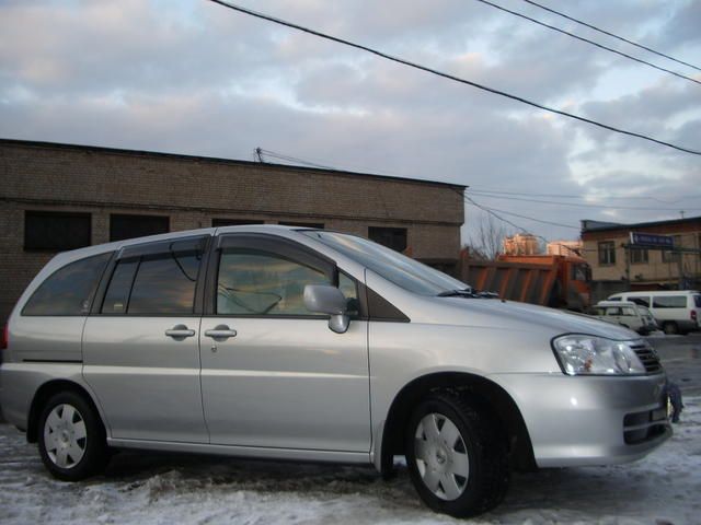2003 Nissan Liberty