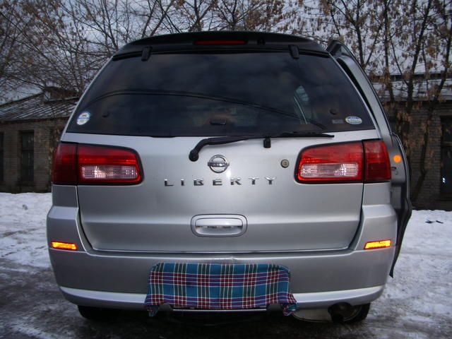 2003 Nissan Liberty