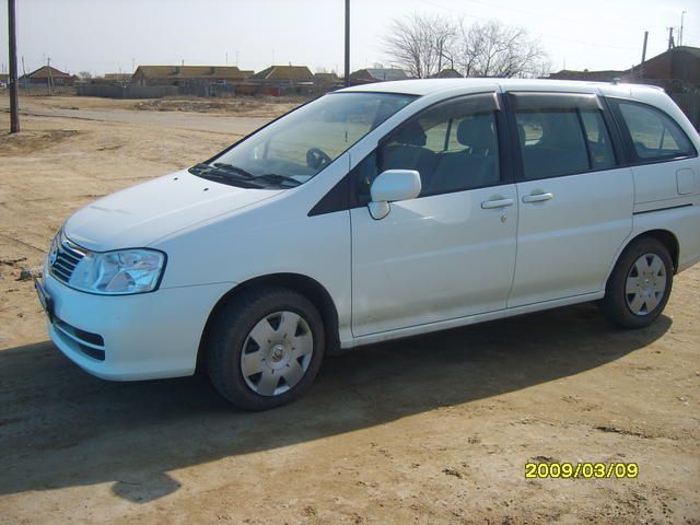 2003 Nissan Liberty
