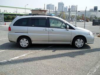 2003 Nissan Liberty Pictures