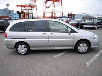 2003 Nissan Liberty Photos