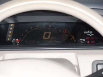 2003 Nissan Liberty Pictures