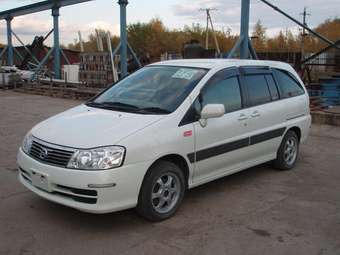 2003 Nissan Liberty Images