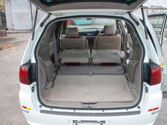 2003 Nissan Liberty Pictures