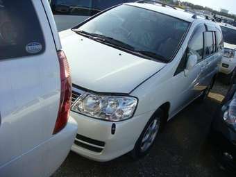 2003 Nissan Liberty Photos