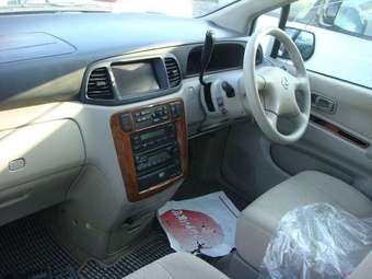 2003 Nissan Liberty Pictures
