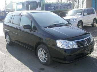 2003 Nissan Liberty Photos