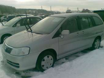 2003 Nissan Liberty Photos