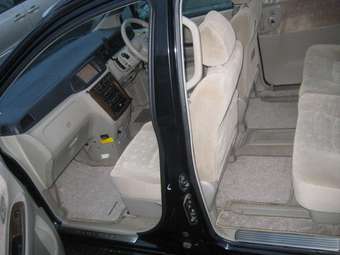 2003 Nissan Liberty Images