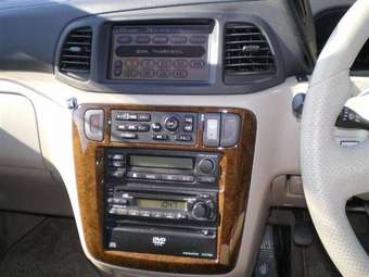 2003 Nissan Liberty Pictures