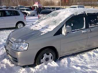 2003 Nissan Liberty Pics