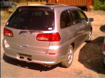 2003 Nissan Liberty Photos