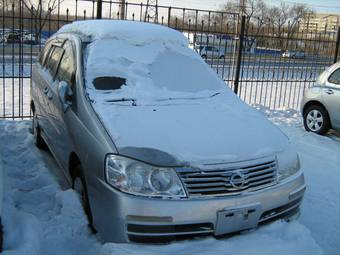 2003 Nissan Liberty Pictures