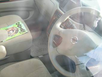 2003 Nissan Liberty Photos