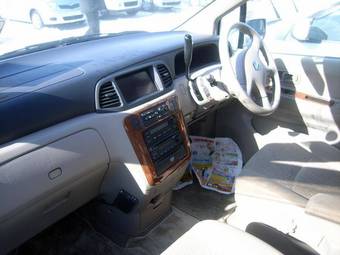 2003 Nissan Liberty Pictures