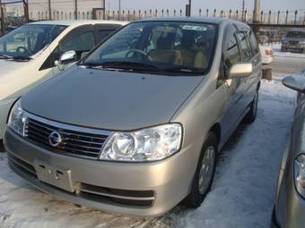 2003 Nissan Liberty Pictures