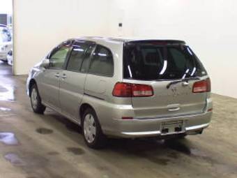 2003 Nissan Liberty Pictures