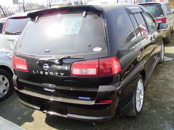 2003 Nissan Liberty Photos