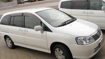 2003 Nissan Liberty Photos
