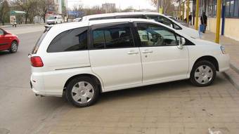 2003 Nissan Liberty Photos