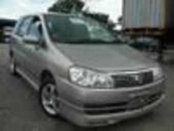 2003 Nissan Liberty Photos