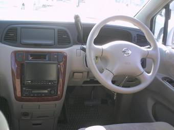 2003 Nissan Liberty Photos
