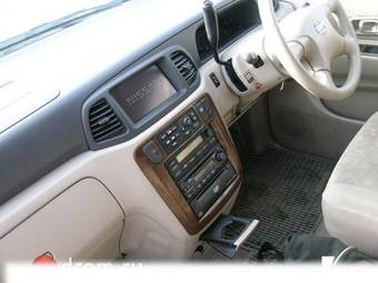 2003 Nissan Liberty Pictures