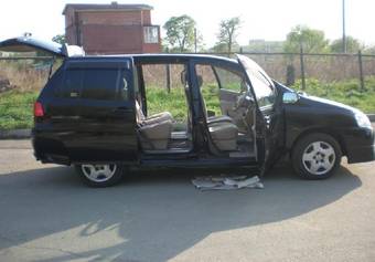 2003 Nissan Liberty Pictures