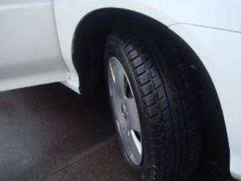 2003 Nissan Liberty Pictures