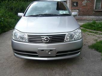 2003 Nissan Liberty Pictures