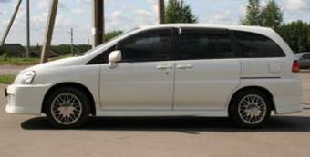 2003 Nissan Liberty Pictures