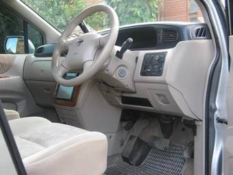 2003 Nissan Liberty Pictures