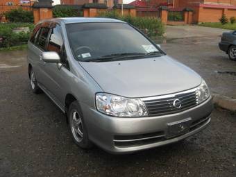 2003 Nissan Liberty Images