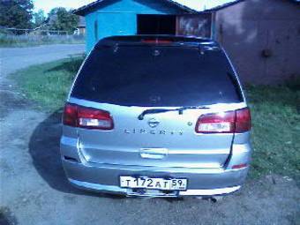 2003 Nissan Liberty Pics